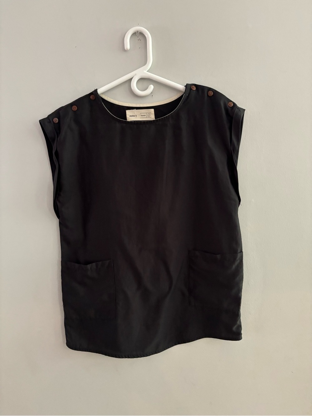 Atelier b Montreal Minimalist Black Shoulder Button Pocket Top Blouse Size Small